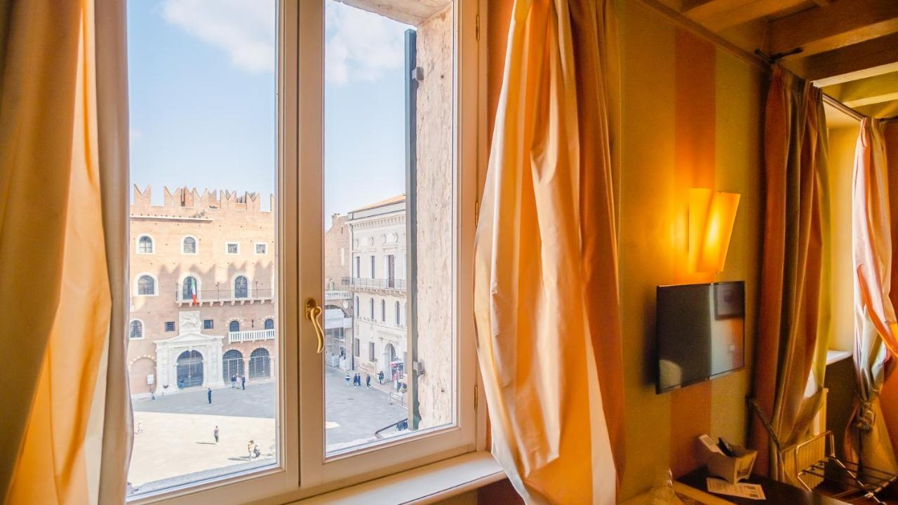 Domus Nova Palace - Italian Homing ヴェローナ エクステリア 写真