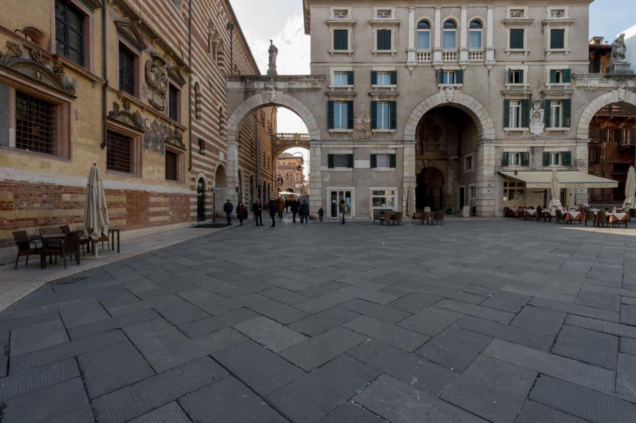 Domus Nova Palace - Italian Homing ヴェローナ エクステリア 写真